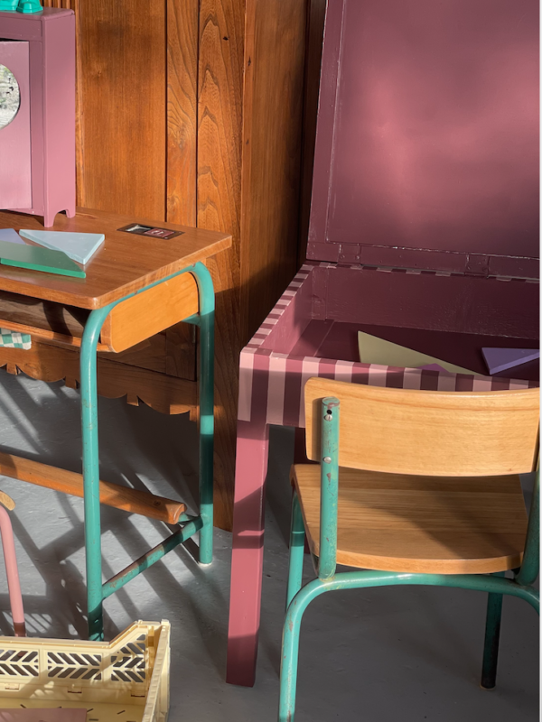 schooltafel met stoeltje Aubry met streepjes